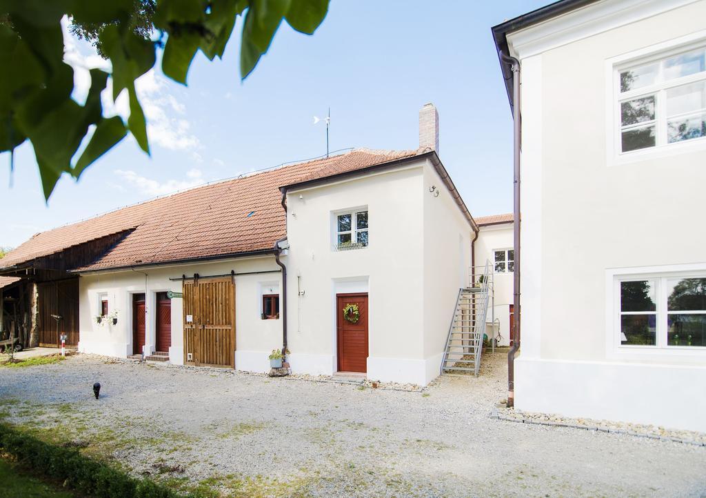 Historischer Pfarrhof Niederleierndorf Langquaid Quarto foto